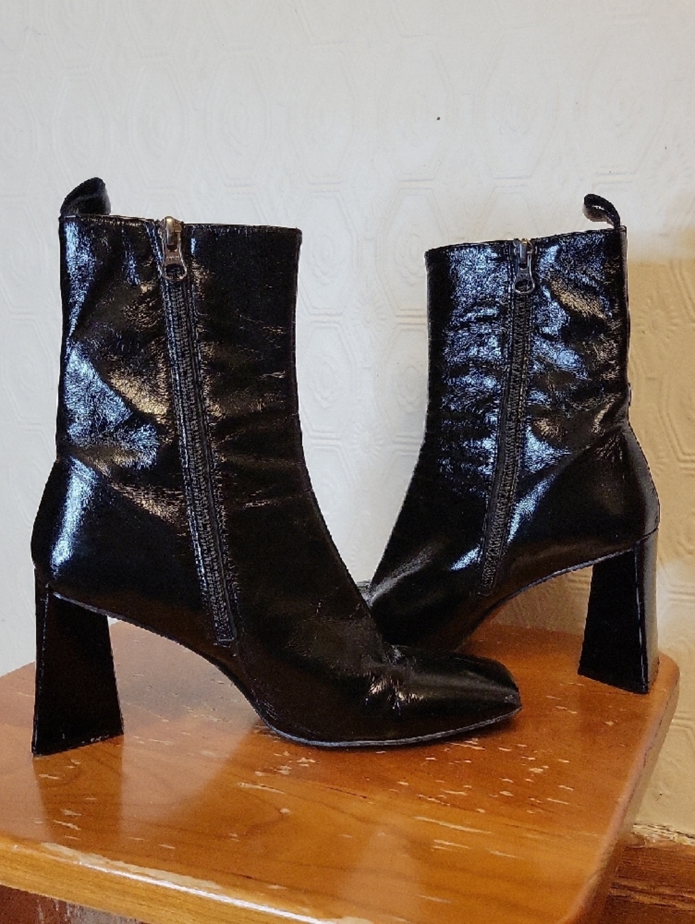 L'INTERVALLE Black Patent Square-Toe Block Heel Ankle Leather Boots - Picture 6 of 13